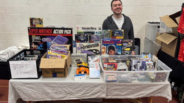 Helping at a Gaming Market Made Me Realise It’s Time to Let Go of My Retro Games